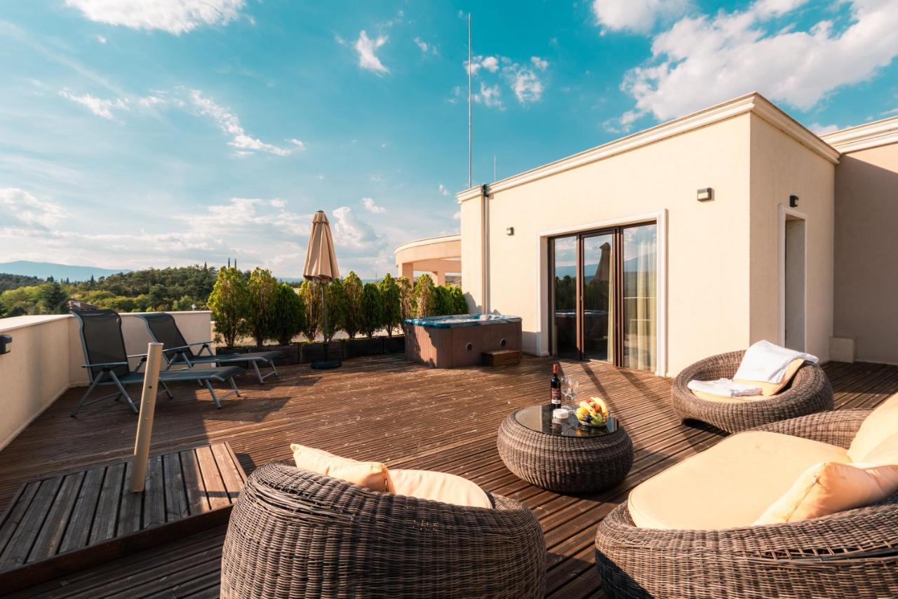 Mantar Spa Hotel Marikostinovo ภายนอก รูปภาพ